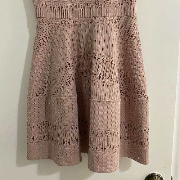 BCBGMaxaria Pink Lace like Dress Size XS - Picture 4 of 8